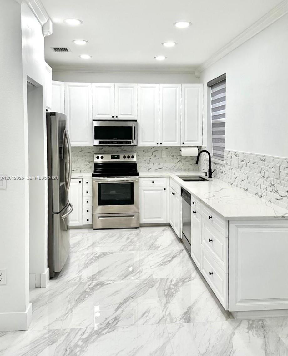 721 NW 170th Terrace 721, Pembroke Pines, FL 33028, Pembroke Pines