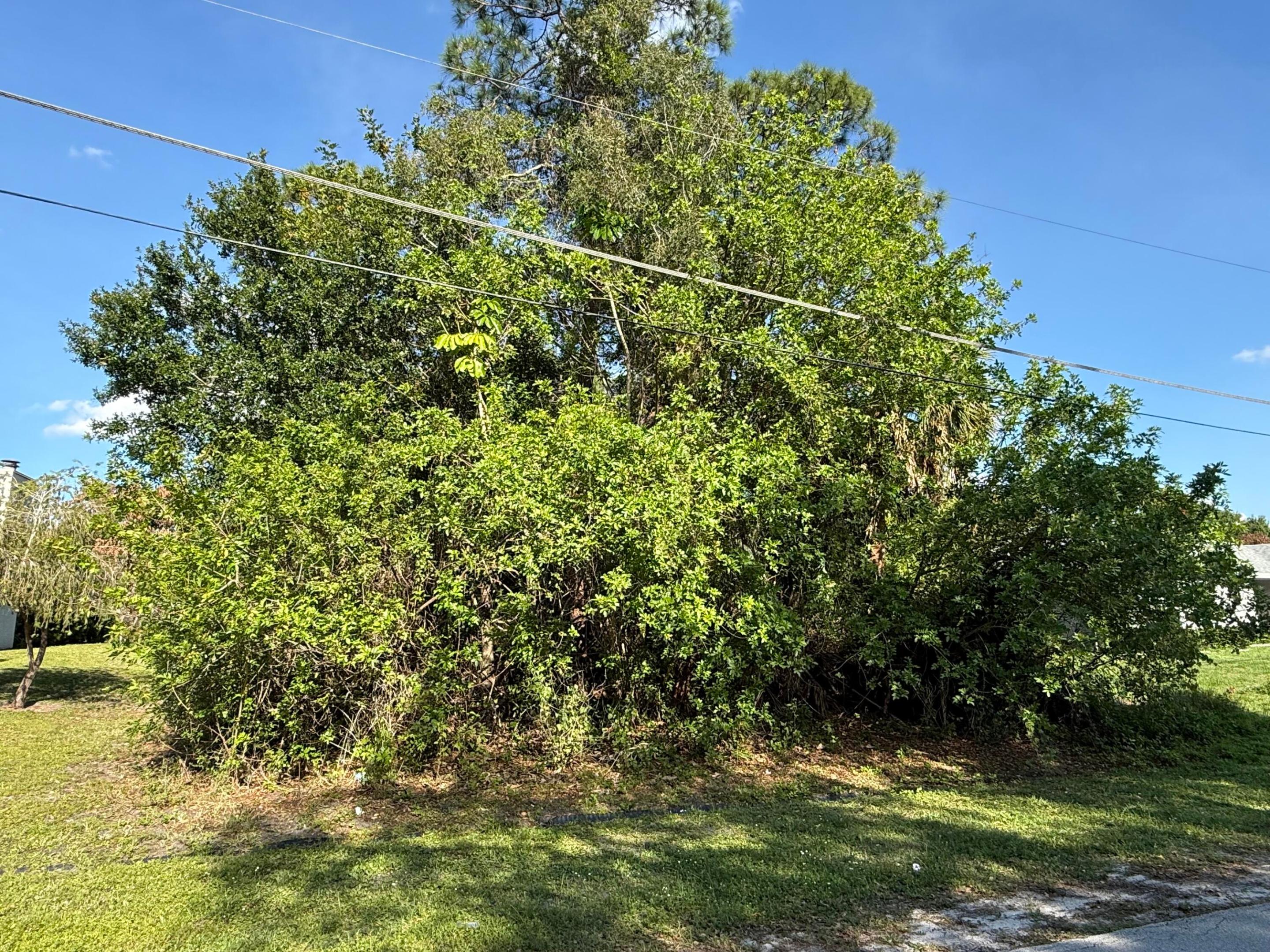 2325 SE Saphire Terrace, Port St. Lucie, FL 34952, Port St Lucie