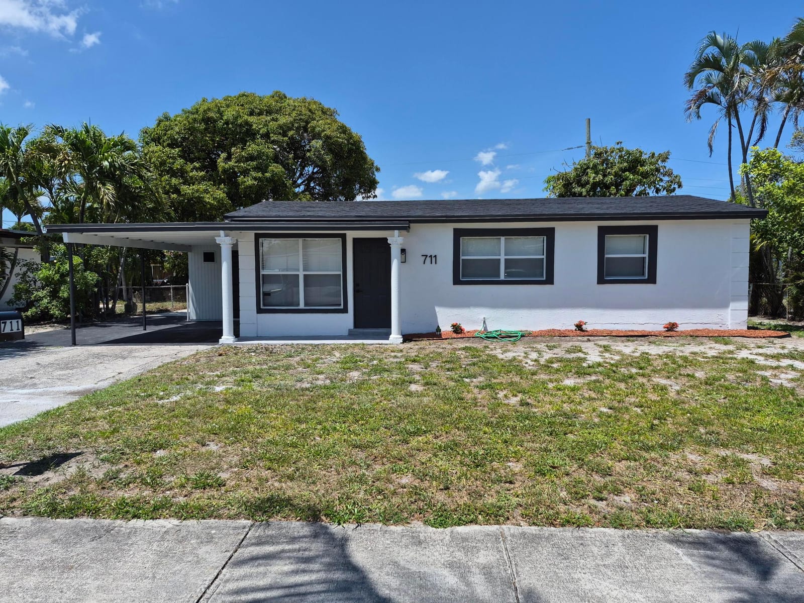 711 NW 18th Street, Pompano Beach, FL 33060 - photo 1 of 1