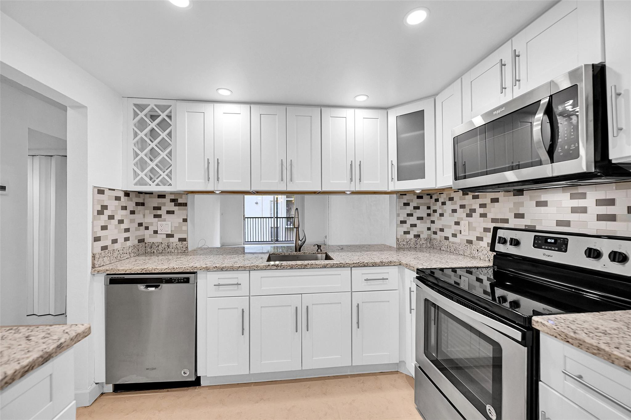 7173 Orange Drive 215b, Davie, FL 33314, Davie