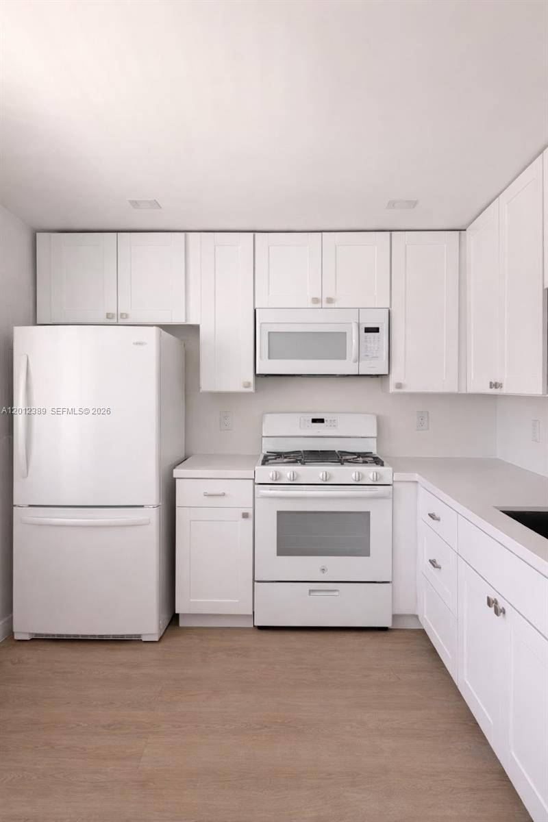 218 NE 12th Avenue 302, Hallandale Beach, FL 33009, Hallandale Beach