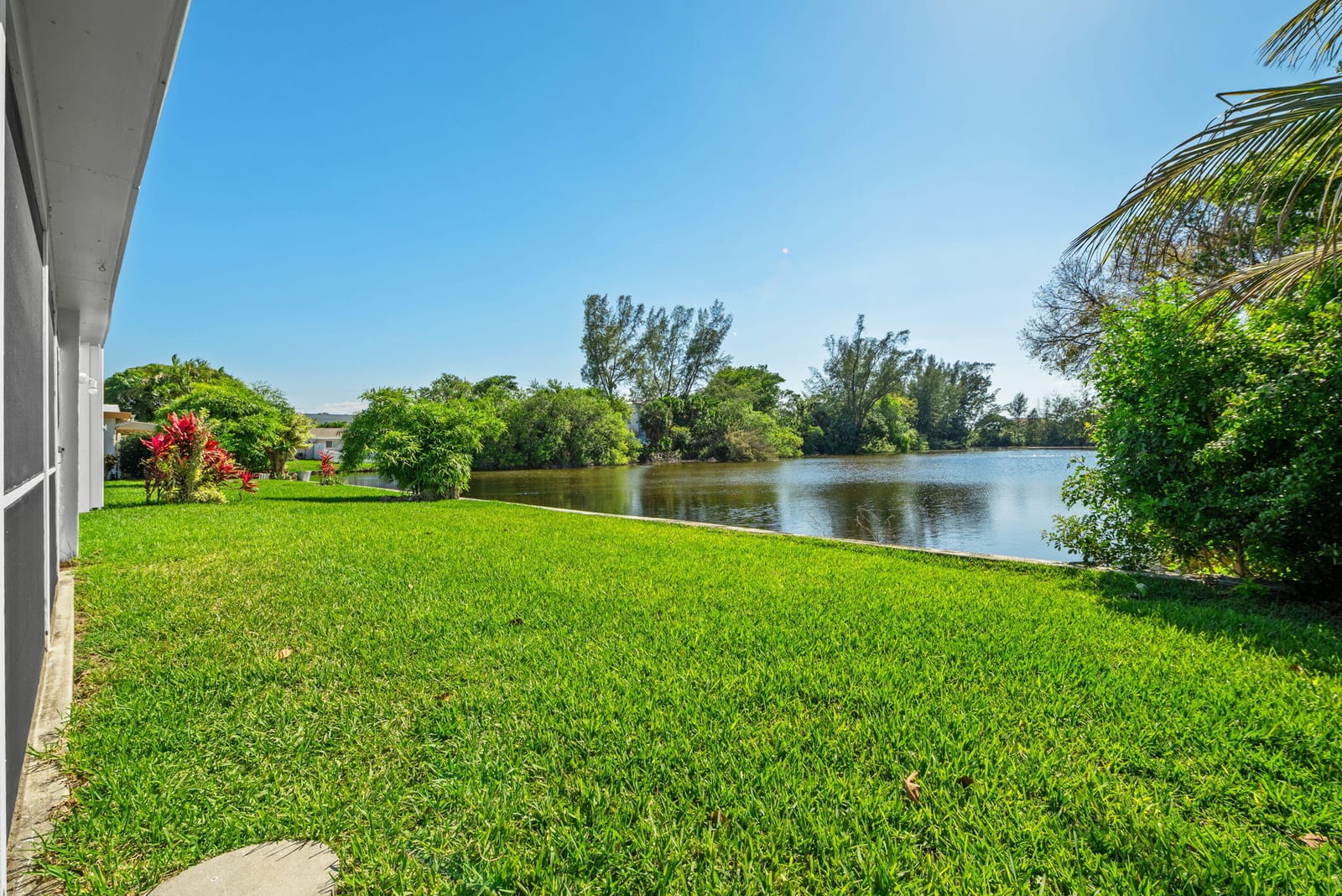 5205 NW 28th Avenue, Tamarac, FL 33309 photo 12