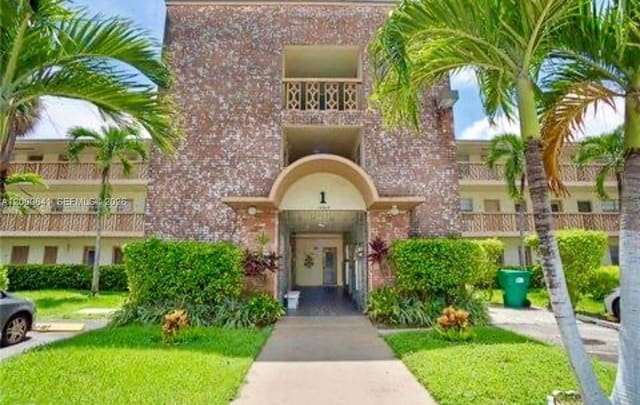 16900 NE 14 109, Miami, FL 33162