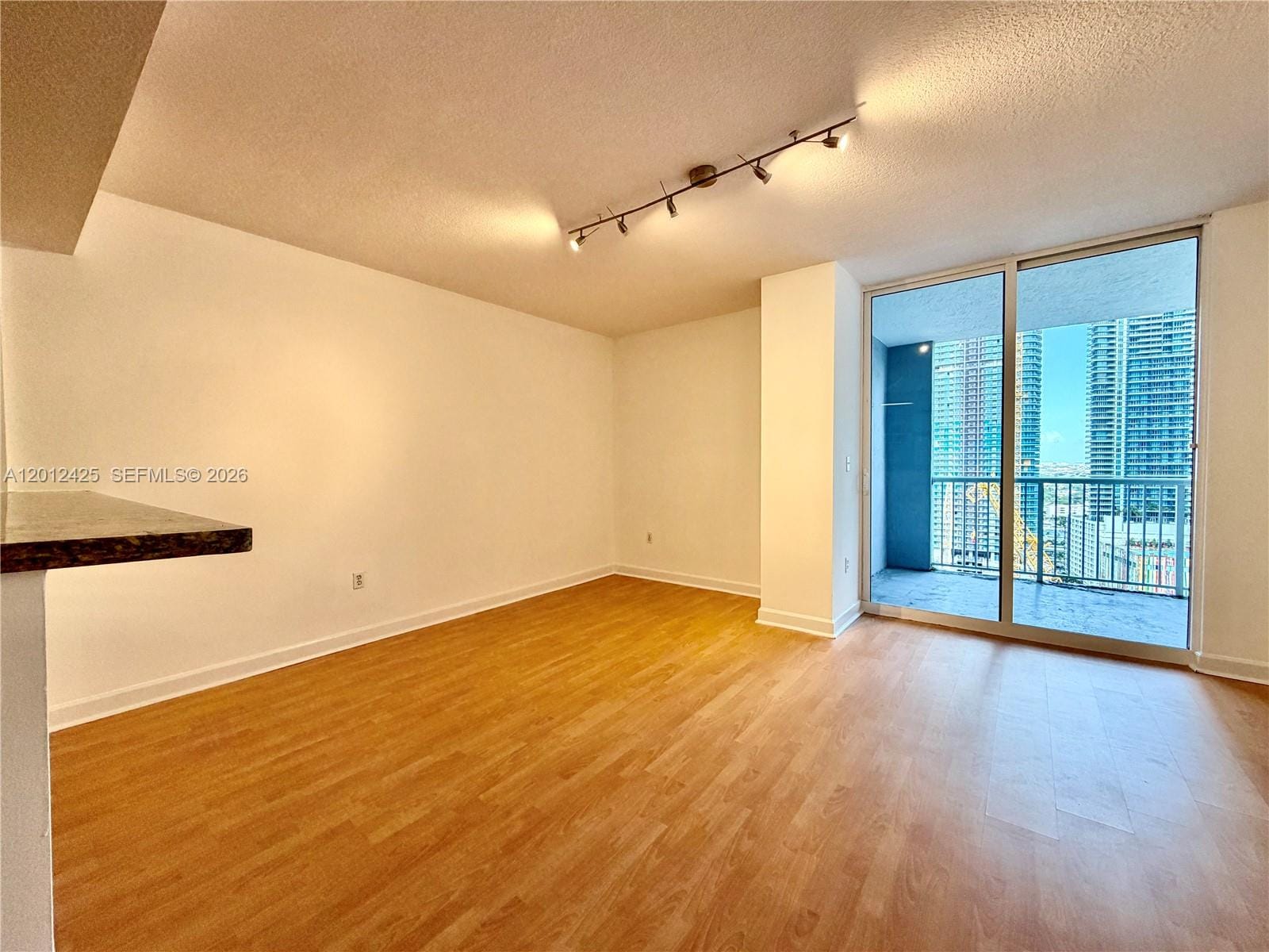 170 SE 14th Street 2906, Miami, FL 33131 photo 11