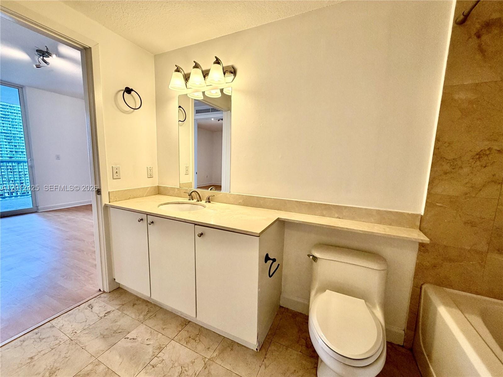 170 SE 14th Street 2906, Miami, FL 33131 photo 21