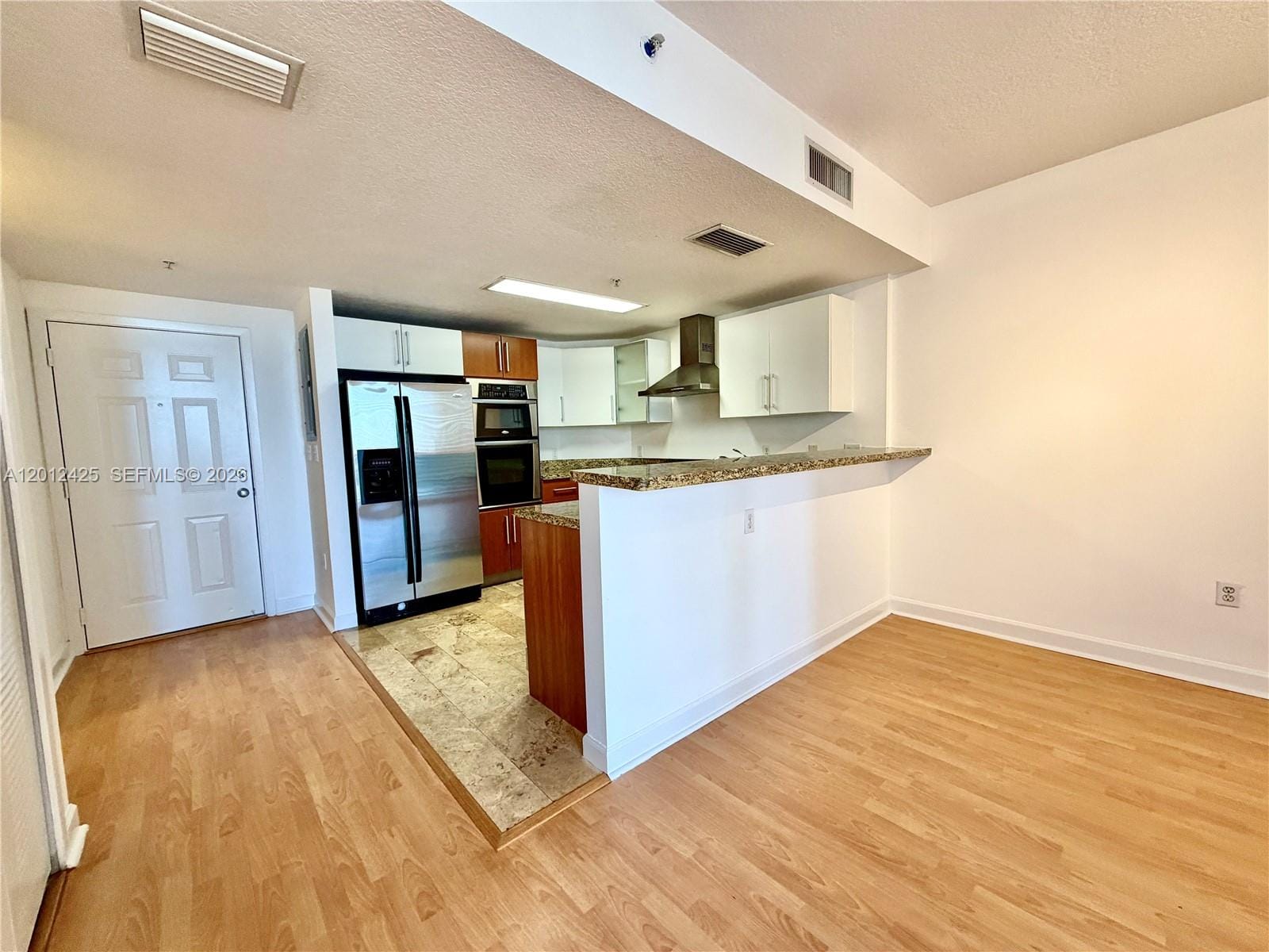 170 SE 14th Street 2906, Miami, FL 33131 photo 7