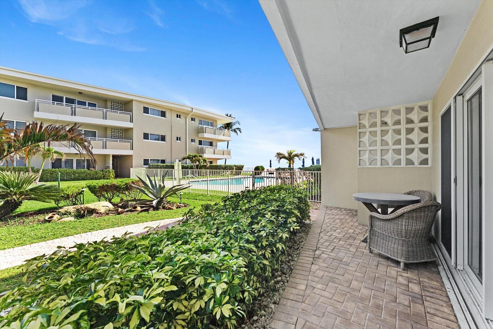 1199 Hillsboro Mile 133, Hillsboro Beach, FL 33062 photo 10