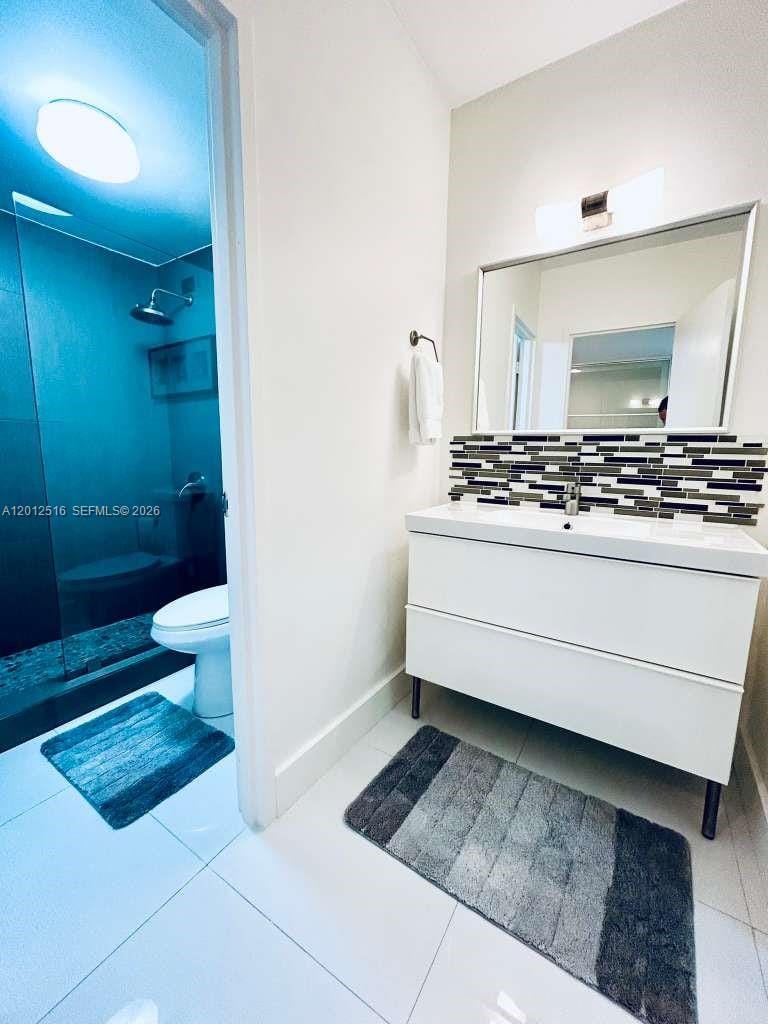 100 Lincoln Road 526 — photo 11