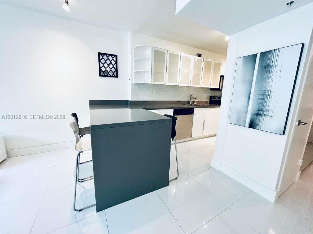 100 Lincoln Road 526 — photo 5