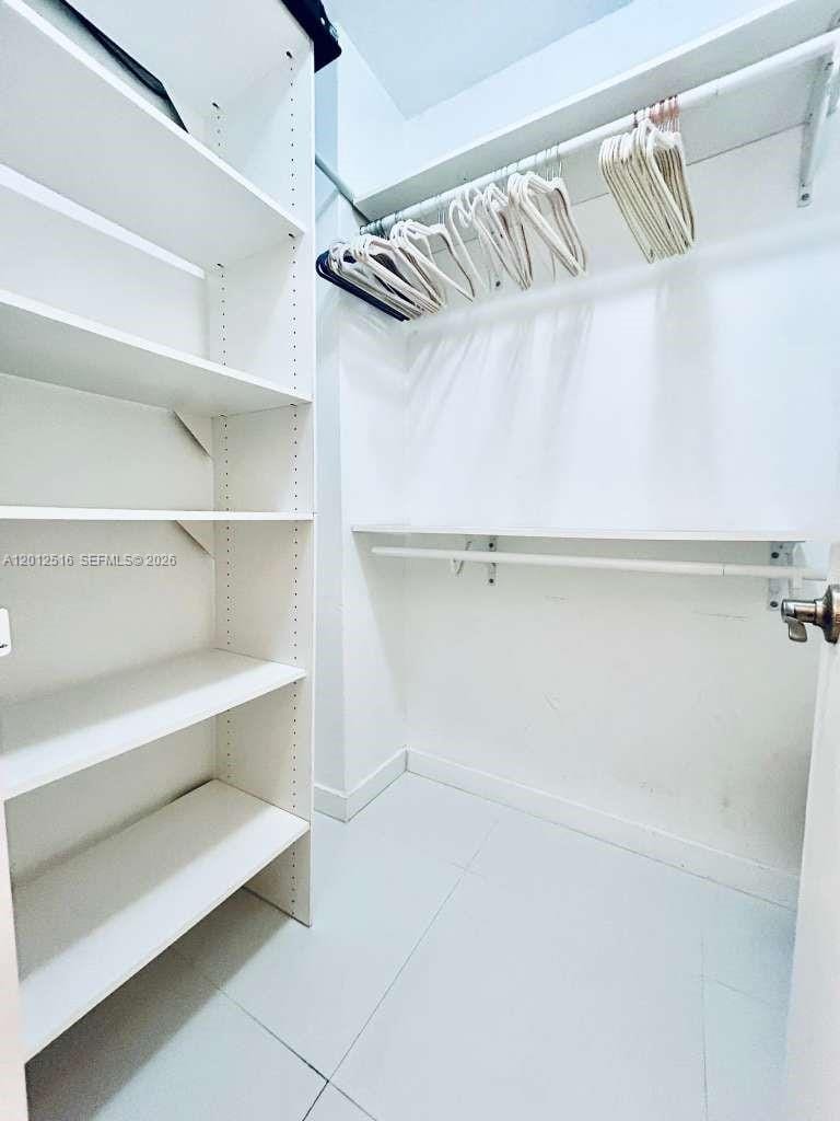 100 Lincoln Road 526 — photo 10