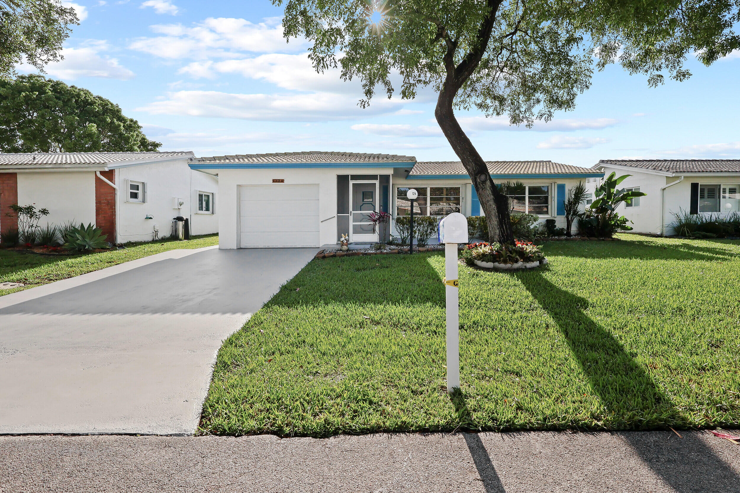 1124 NW 90th Way, Plantation, FL 33322, Plantation