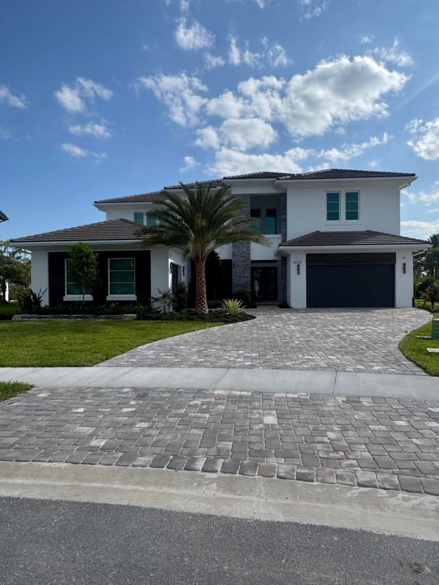 9140 Coral Isles Circle, Palm Beach Gardens, FL 33412