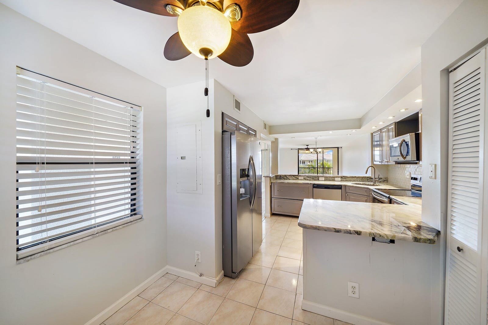 243 Bay Colony Drive N, Juno Beach, FL 33408 photo 13