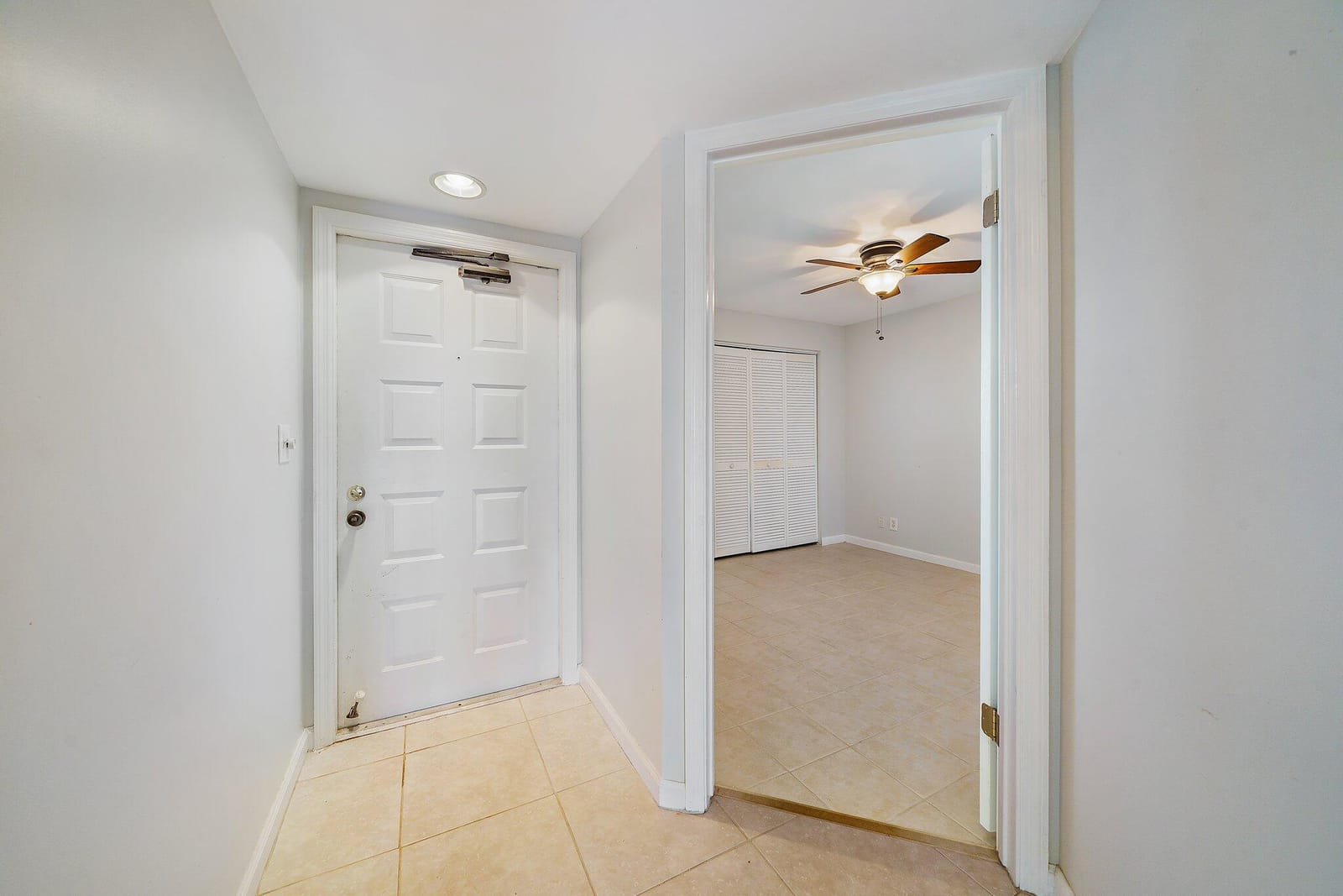 243 Bay Colony Drive N, Juno Beach, FL 33408 photo 6