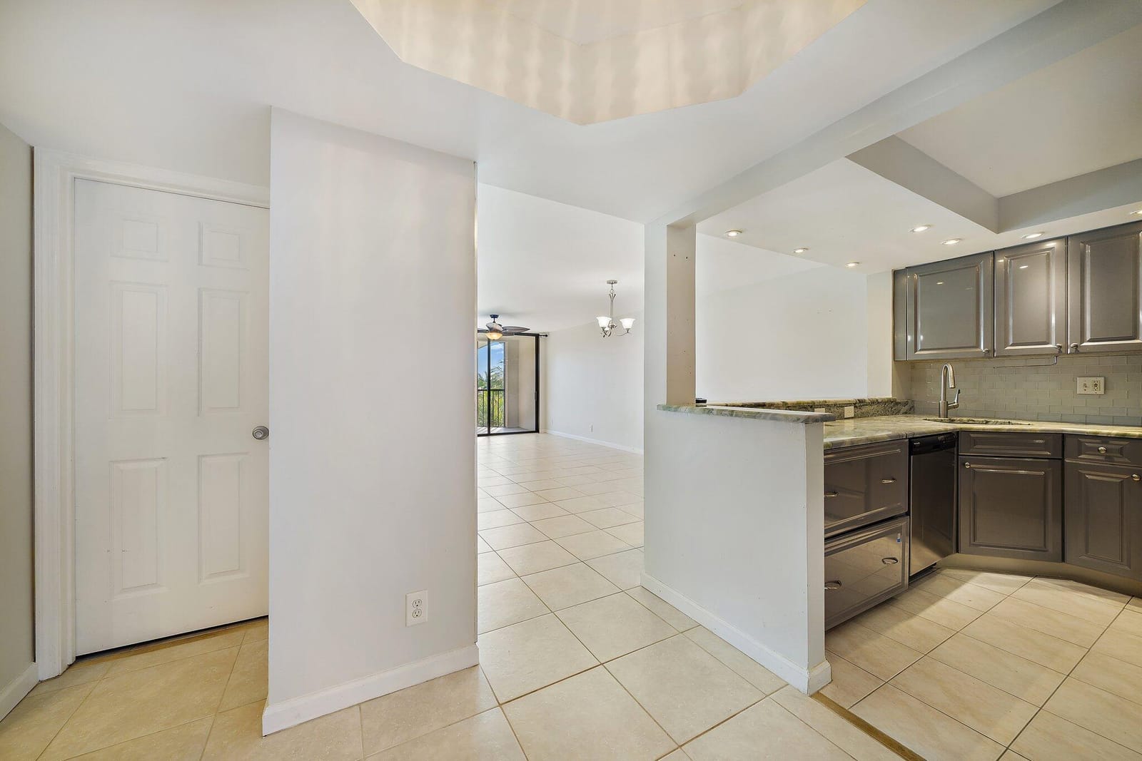 243 Bay Colony Drive N, Juno Beach, FL 33408 photo 7