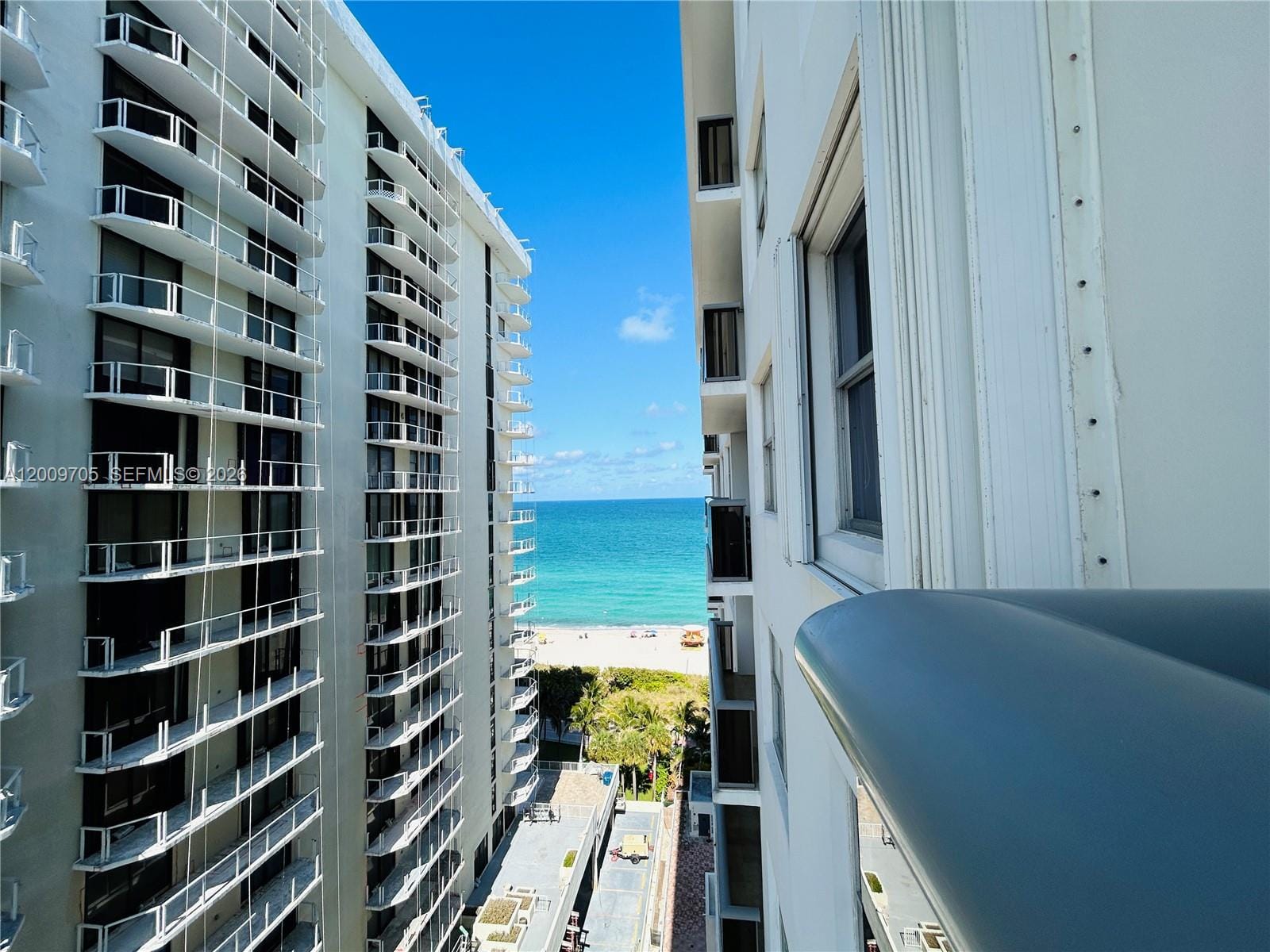 6039 Collins Avenue 1507 — photo 11