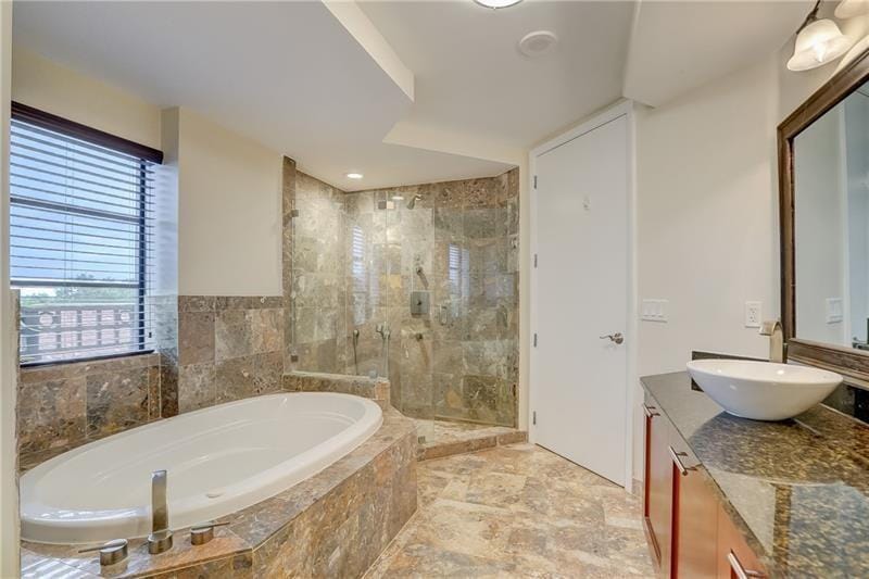 2409 N Ocean Boulevard 427, Fort Lauderdale, FL 33305 photo 17