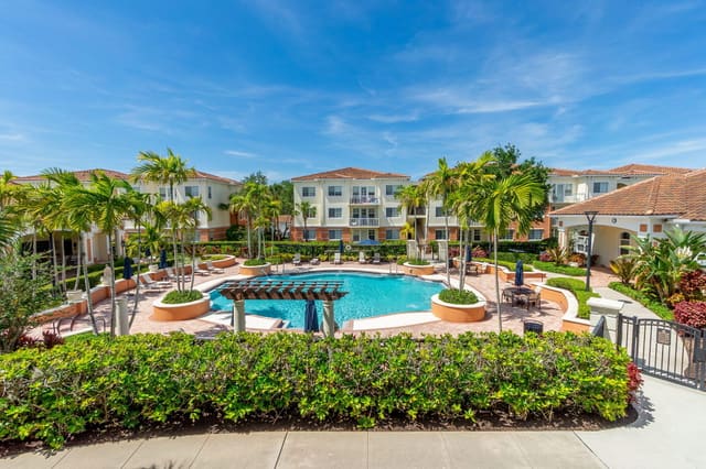 9901 Baywinds Boulevard 3202, West Palm Beach, FL 33411