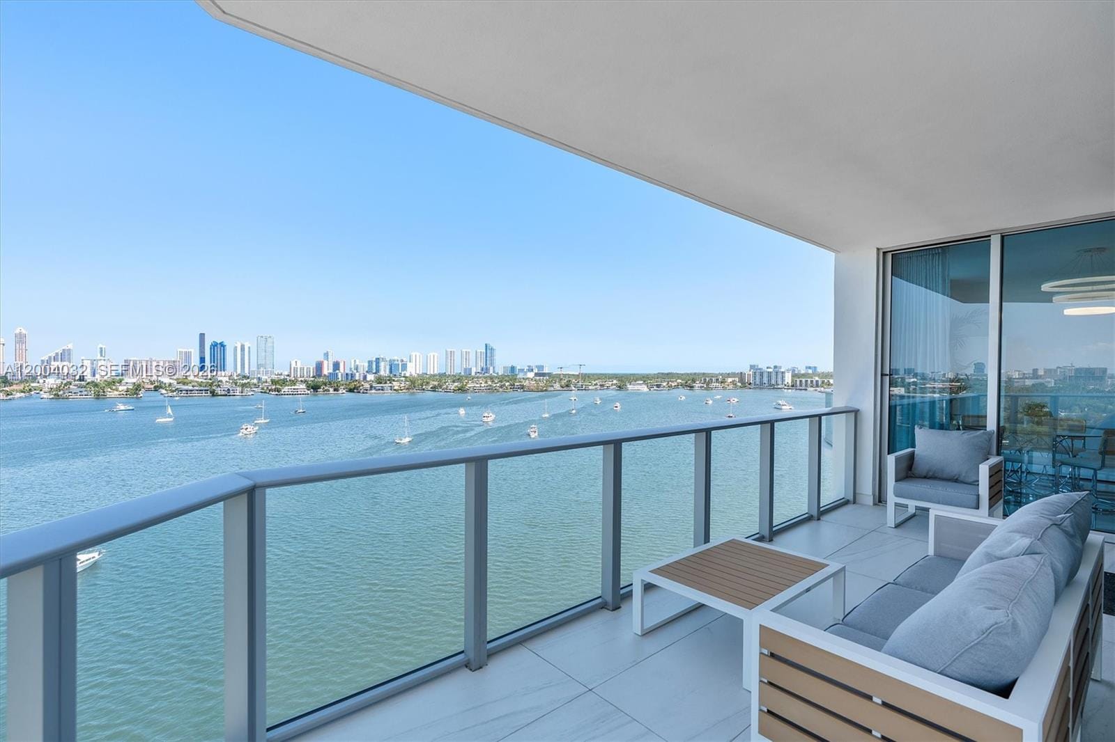 17301 Biscayne Boulevard 1010 — photo 4