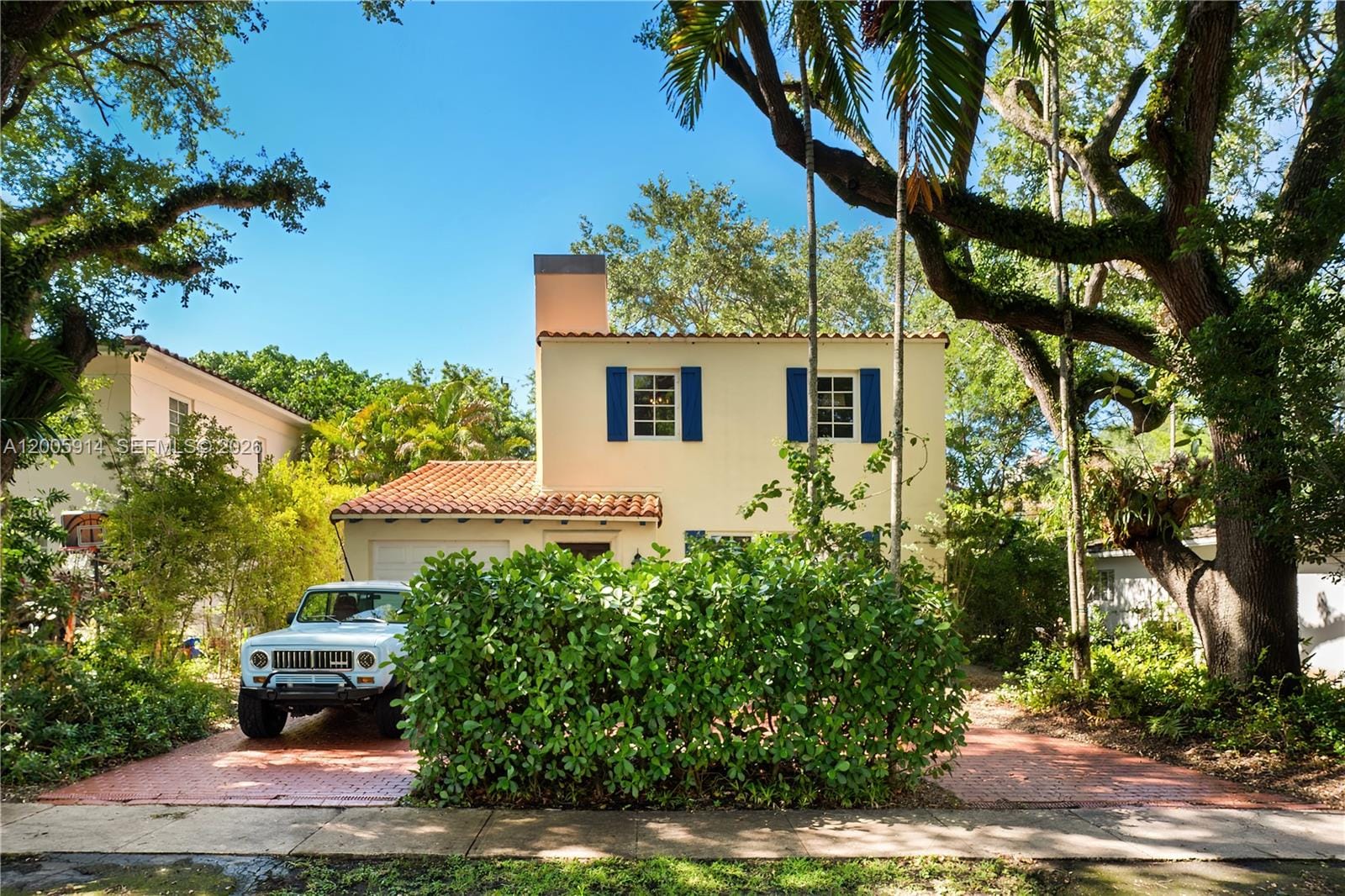 528 Alcazar Avenue, Coral Gables, FL 33134 photo 2