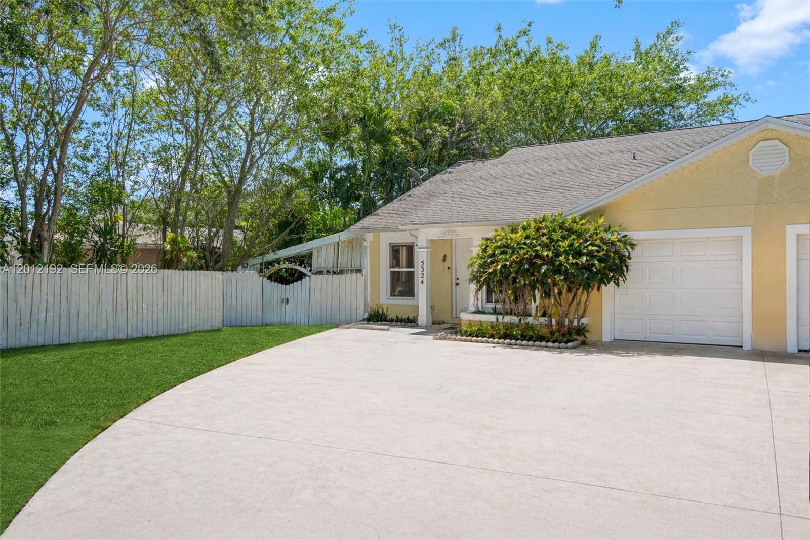 5324 Gray Fox Court, West Palm Beach, FL 33415 photo 2