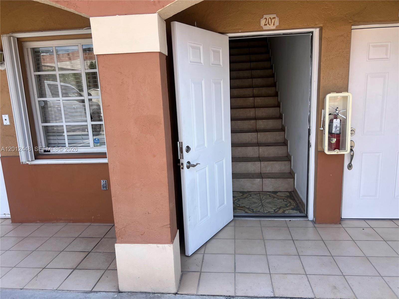 2425 W 76th Street 207, Hialeah, FL 33016, Hialeah