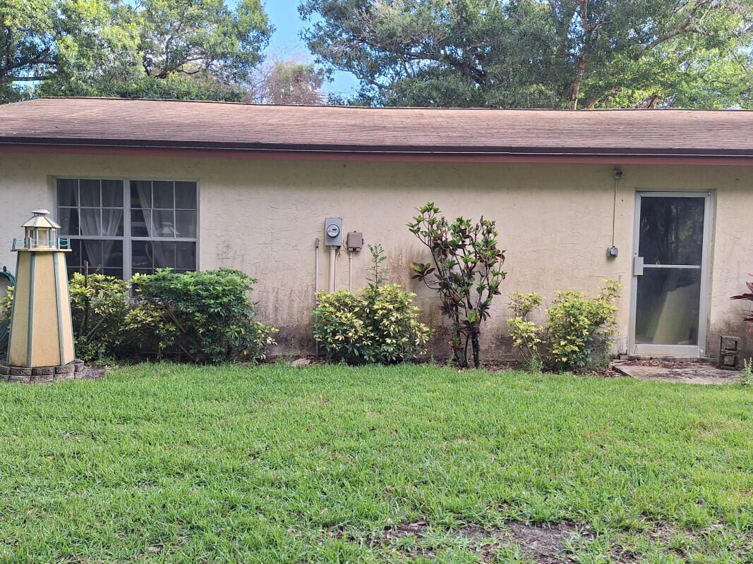 4642 Edwards Road, Fort Pierce, FL 34981 photo 2