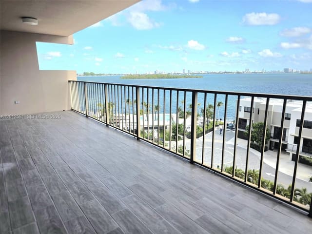 1800 NE 114th Street 706, Miami, FL 33181