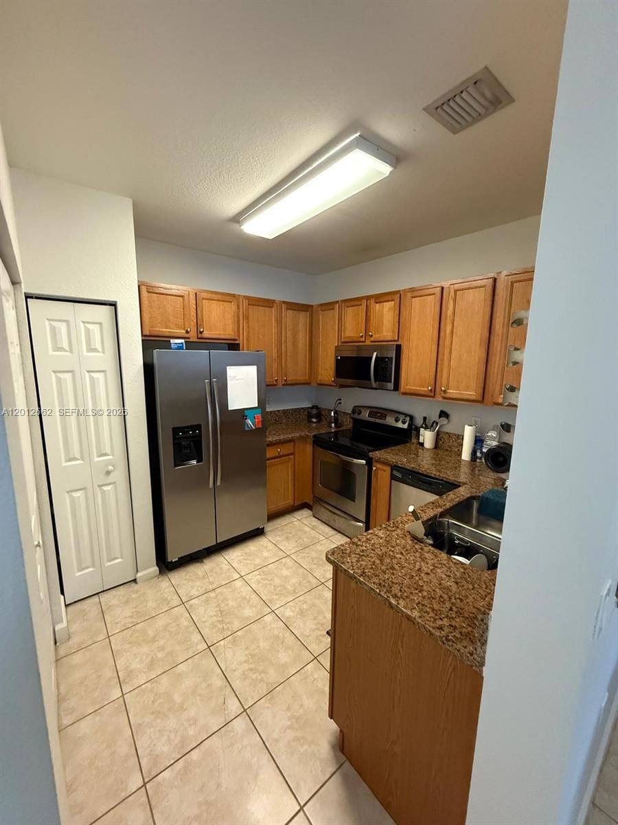 2728 SW 120th Terrace 903-9 — photo 2