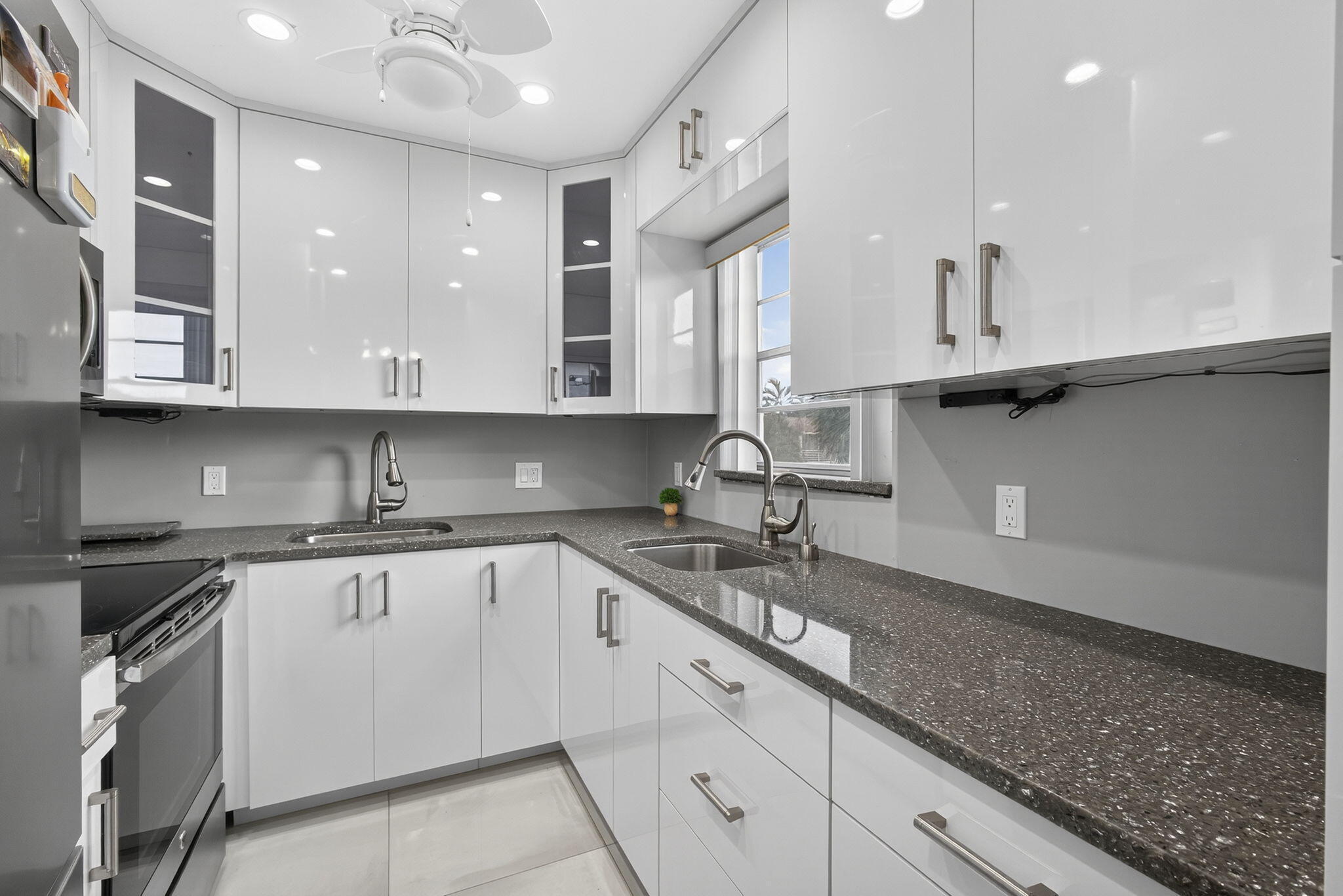 160 Easthampton G, West Palm Beach, FL 33417, West Palm Beach