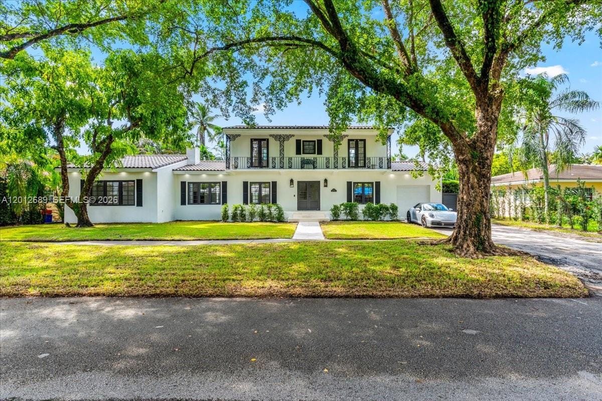 1426 Robbia Avenue, Coral Gables, FL 33146 photo 1