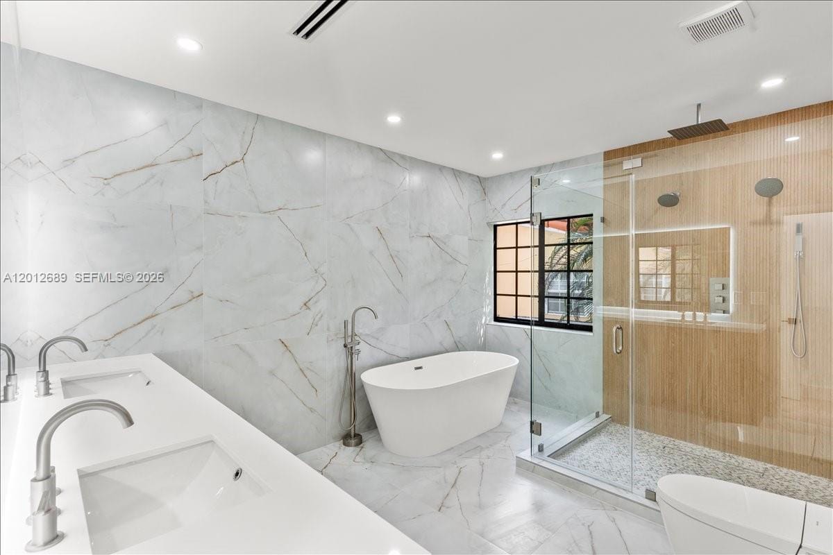 1426 Robbia Avenue, Coral Gables, FL 33146 photo 5