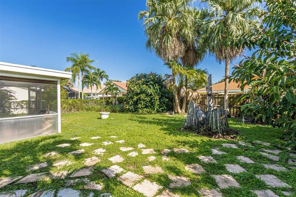 16841 Royal Poinciana Drive — photo 12