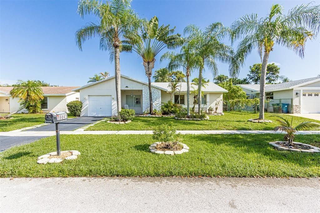 16841 Royal Poinciana Drive, Weston, FL 33326 photo 18