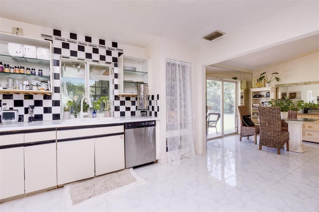 16841 Royal Poinciana Drive — photo 8