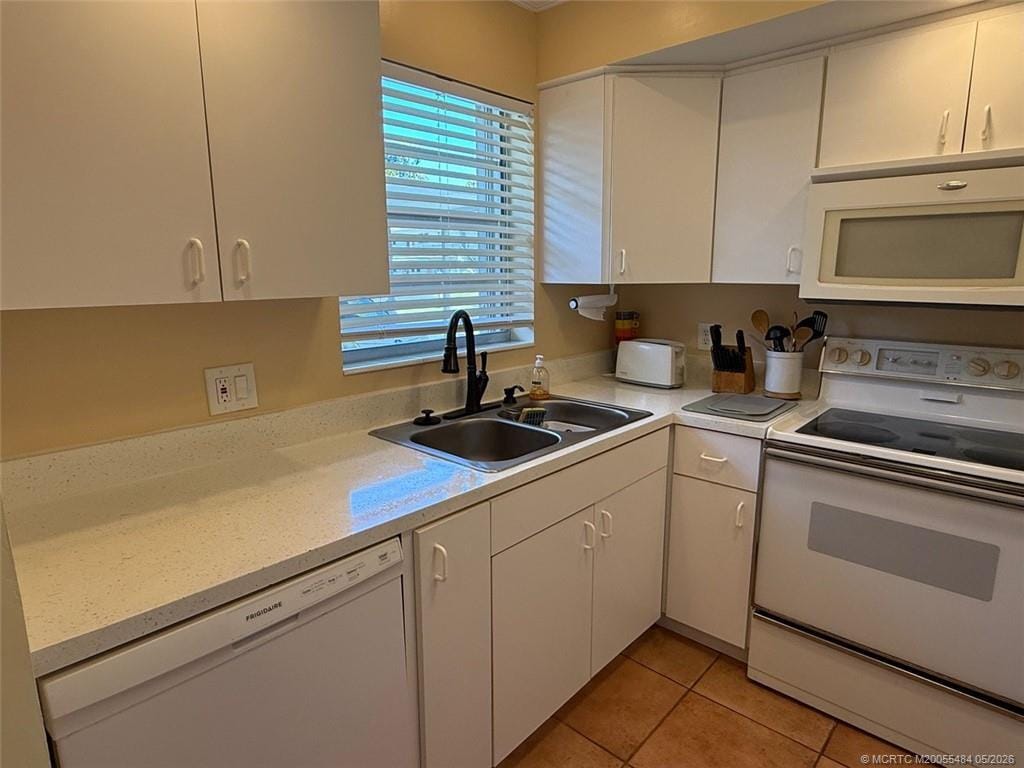 2950 SE Ocean Boulevard 10-2, Stuart, FL 34996 photo 5