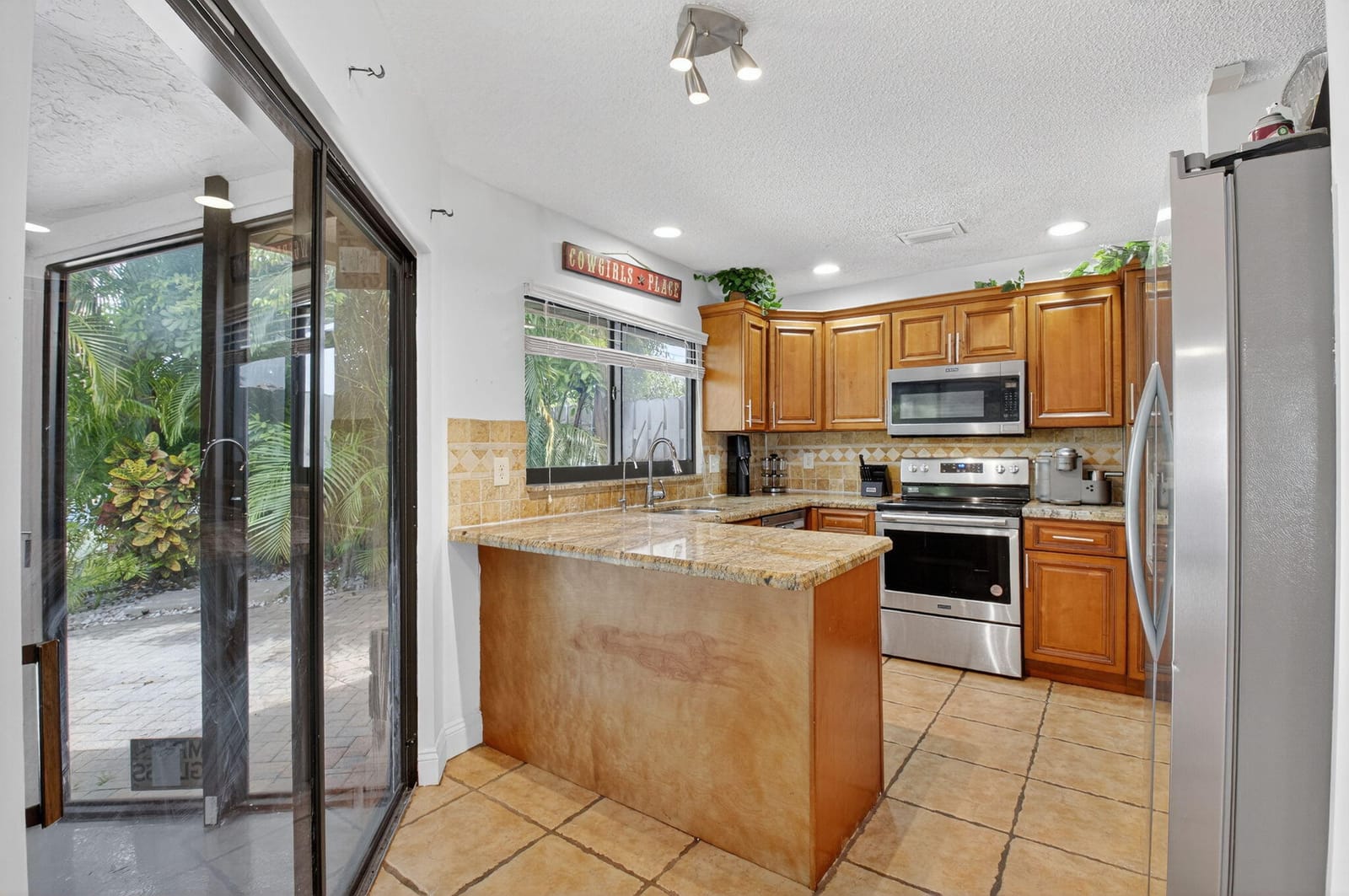9667 Sunny Isle Circle, Boca Raton, FL 33428 photo 13