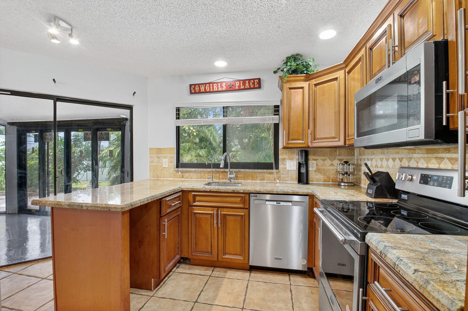 9667 Sunny Isle Circle, Boca Raton, FL 33428 photo 14