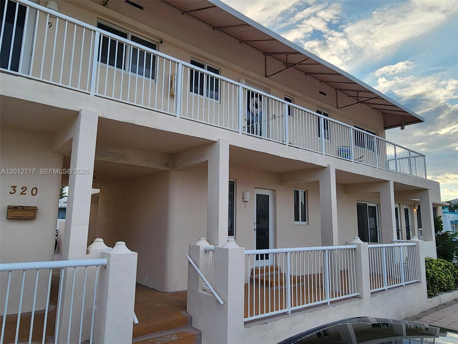 320 New York Street 1W, Hollywood, FL 33019, Hollywood
