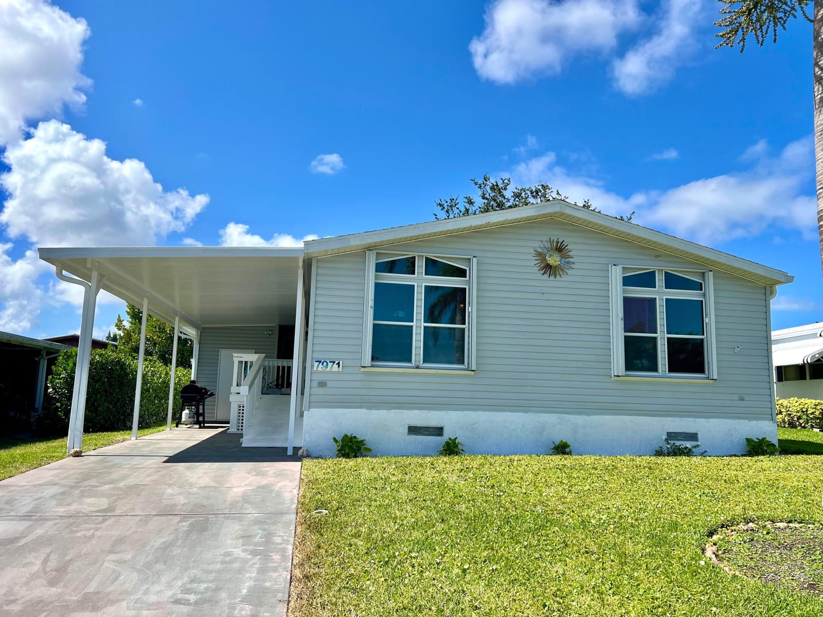 7971 SE Homestead Avenue, Hobe Sound, FL 33455