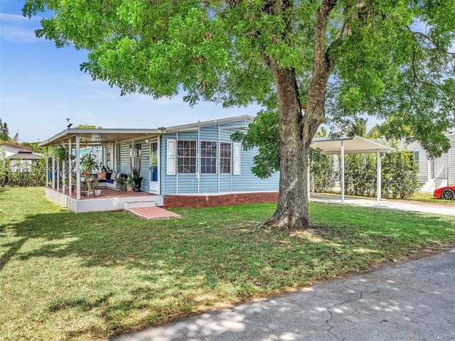 19800 SW 180th Avenue 80, Americana Village, Miami, FL