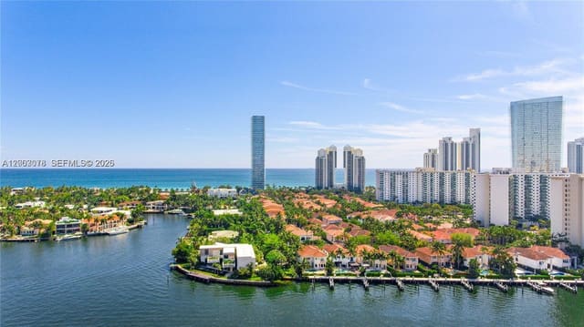 19667 Turnberry Way 18D, Turnberry Isle South, Aventura, FL