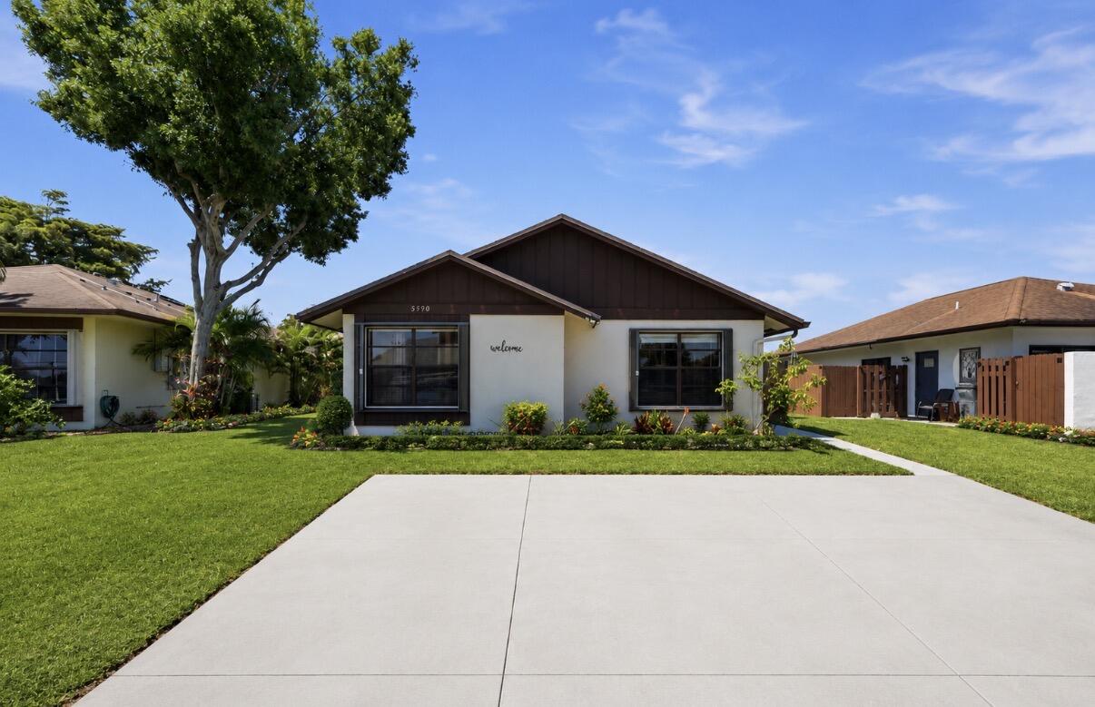 5330 Mendoza Street, West Palm Beach, FL 33415, West Palm Beach