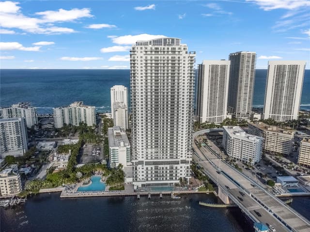 4010 S Ocean Drive R1801, sold in ZIP 33019, Hollywood, FL