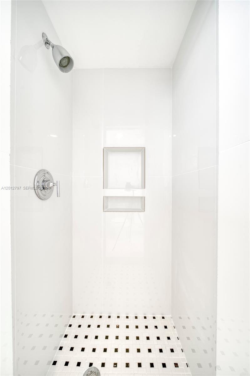 7933 West Drive 817, North Bay Village, FL 33141 photo 23