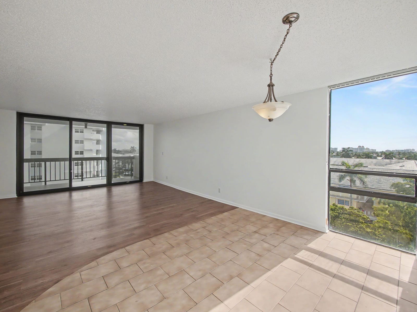 4800 Bayview Drive 606, Fort Lauderdale, FL 33308 photo 2
