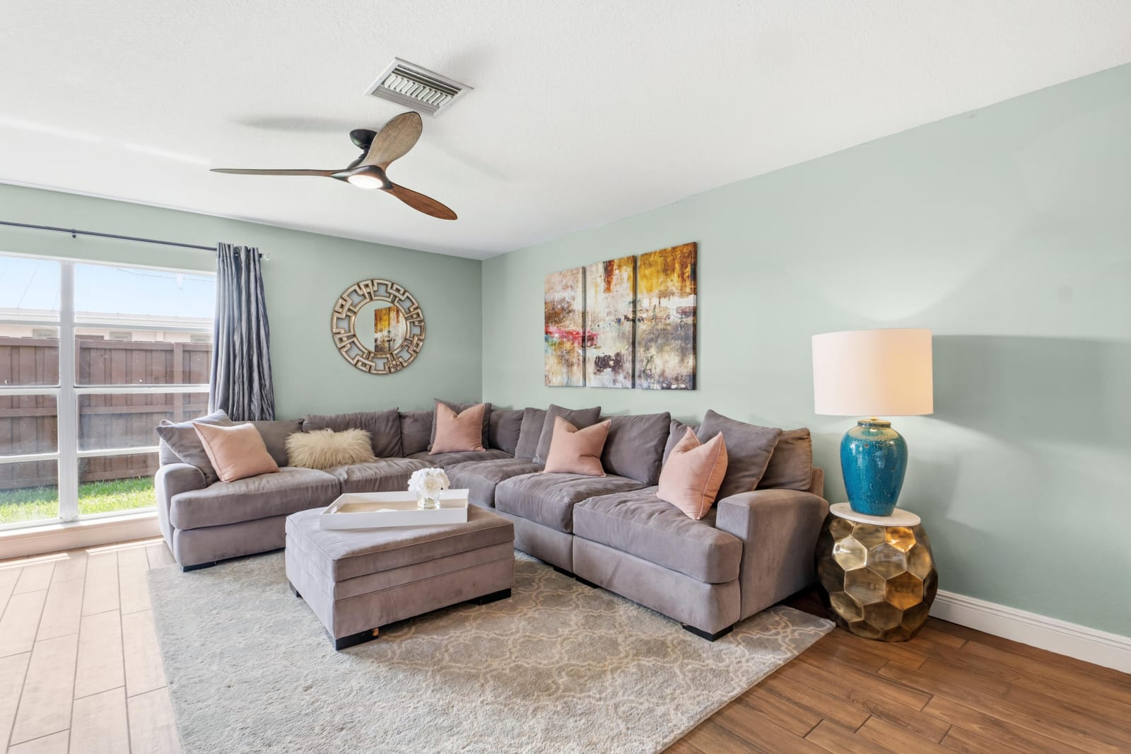 4886 Acorn Drive — photo 4