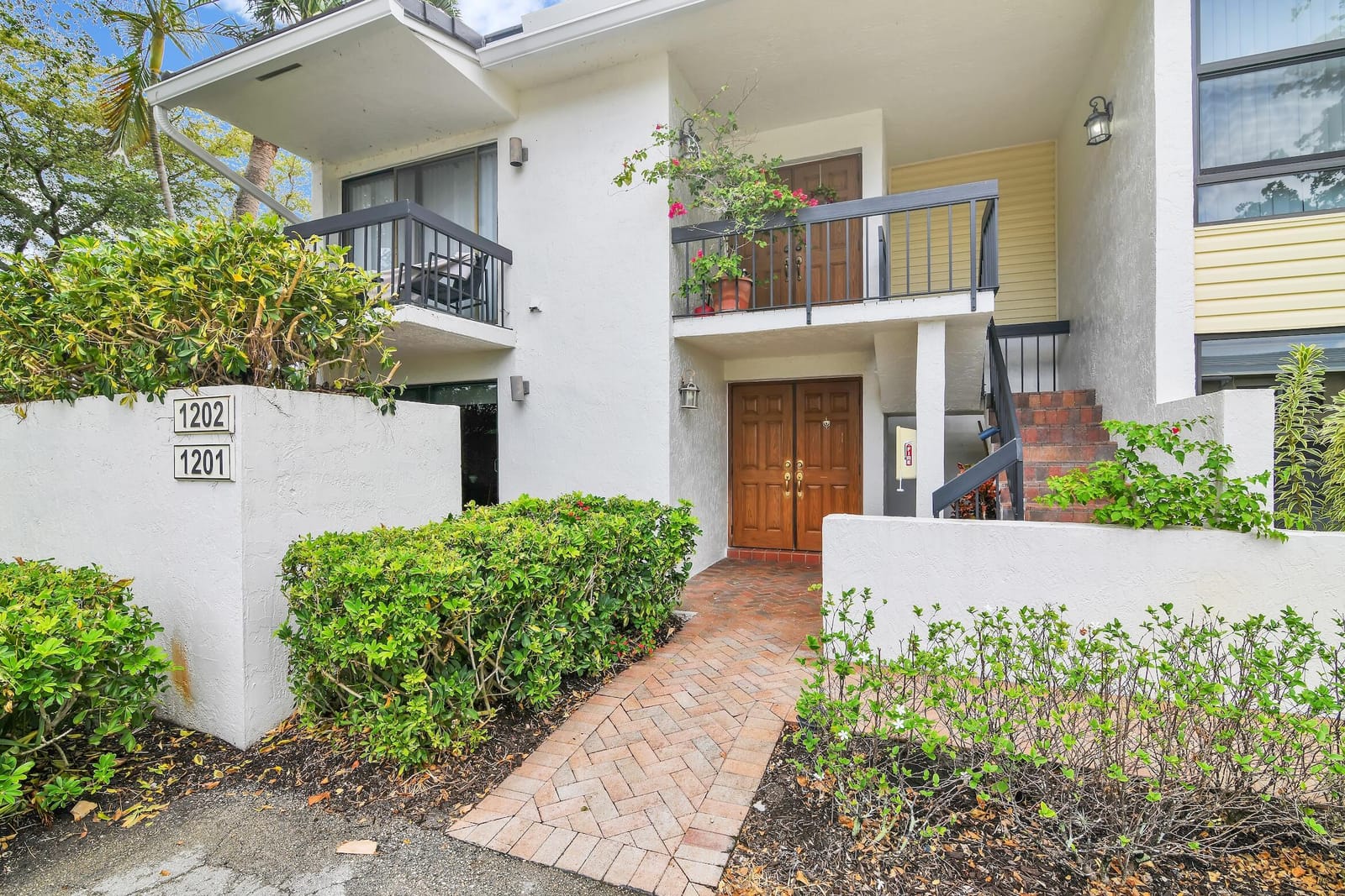 6760 Willow Wood Drive 1201 — photo 3