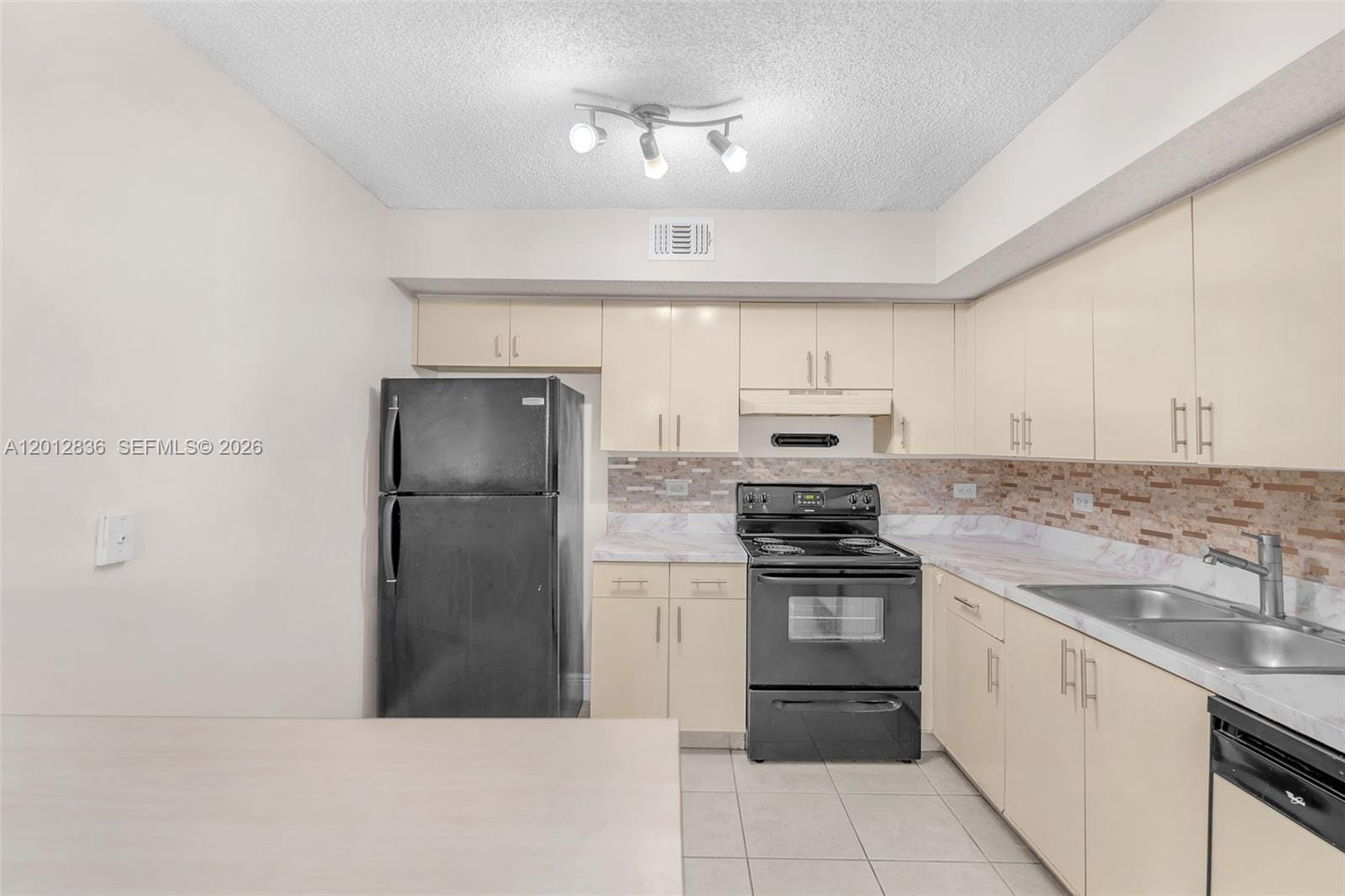 3690 N 56th Avenue 903, Hollywood, FL 33021 photo 21