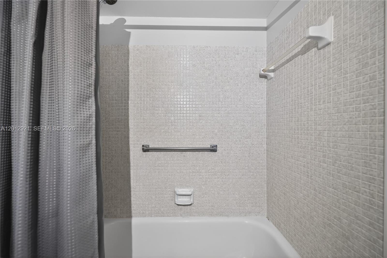 3023 Cambridge B 3023, Deerfield Beach, FL 33442 photo 13
